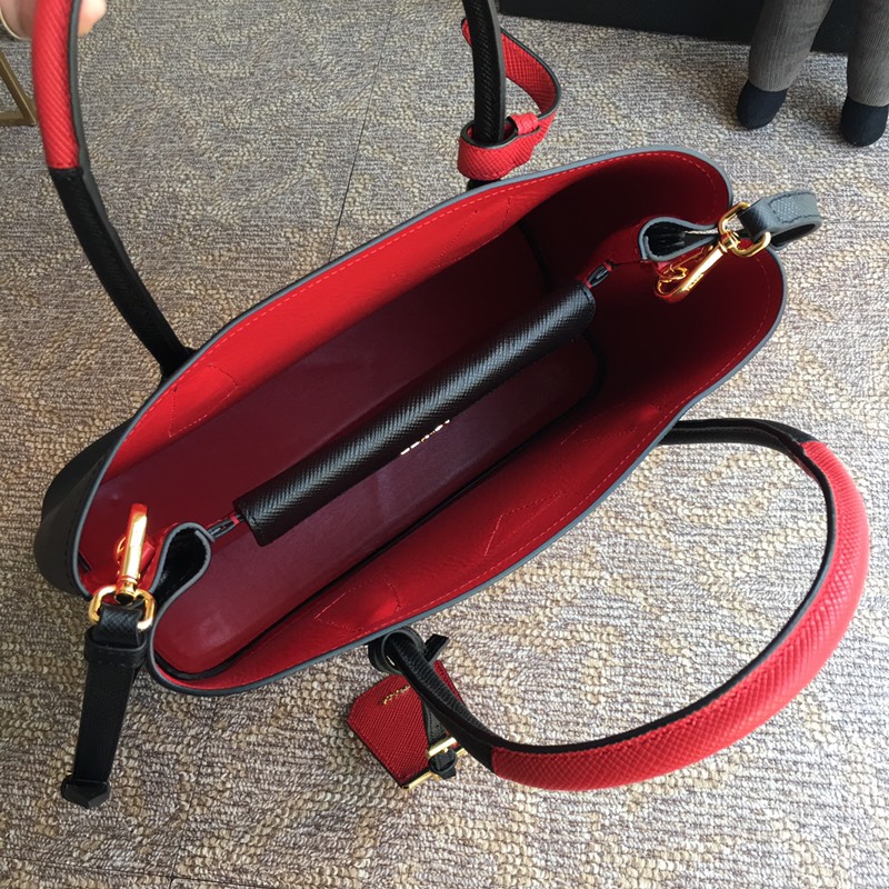 Pra*a top handle bags
